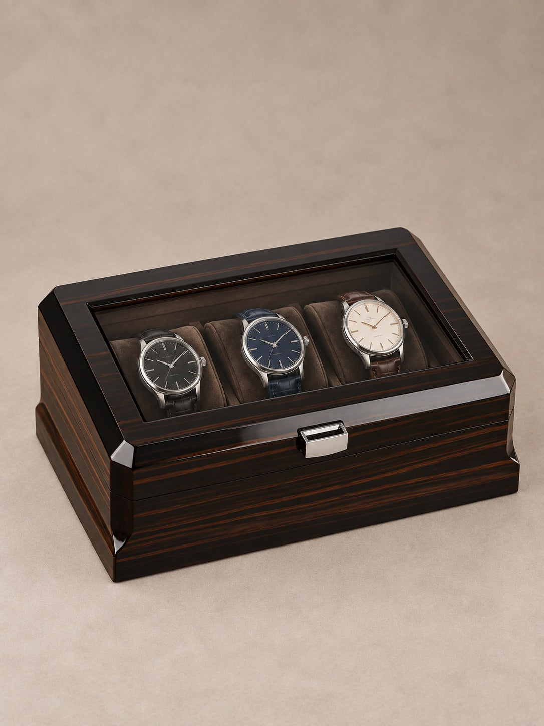 Coffret Clarendon 3 fermé, bois sombre strié