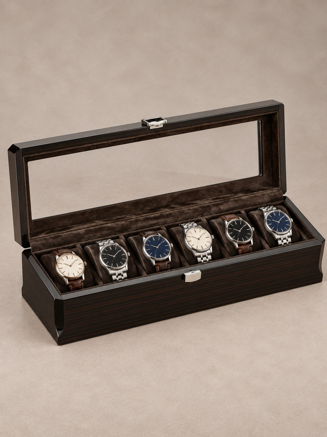 Coffret Clarendon 6 ouvert vu de trois quarts