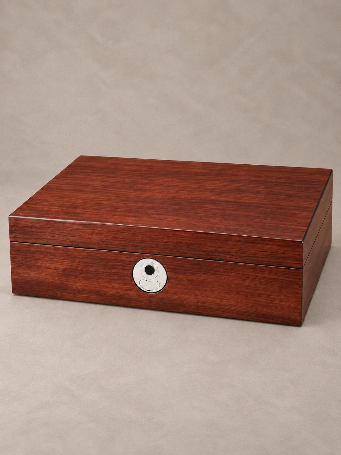 Coffret Kensington 12 bois fermé, couvercle plein